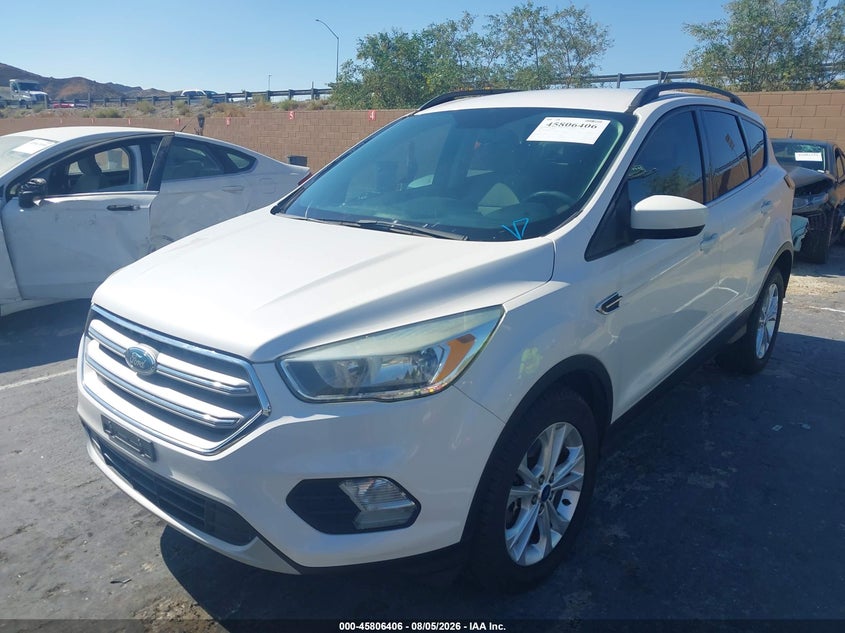 Vin: 1fmcu9gd9jua86123, lot: 46305252, ford escape se 20182