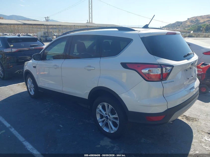 Vin: 1fmcu9gd9jua86123, lot: 46305252, ford escape se 20183