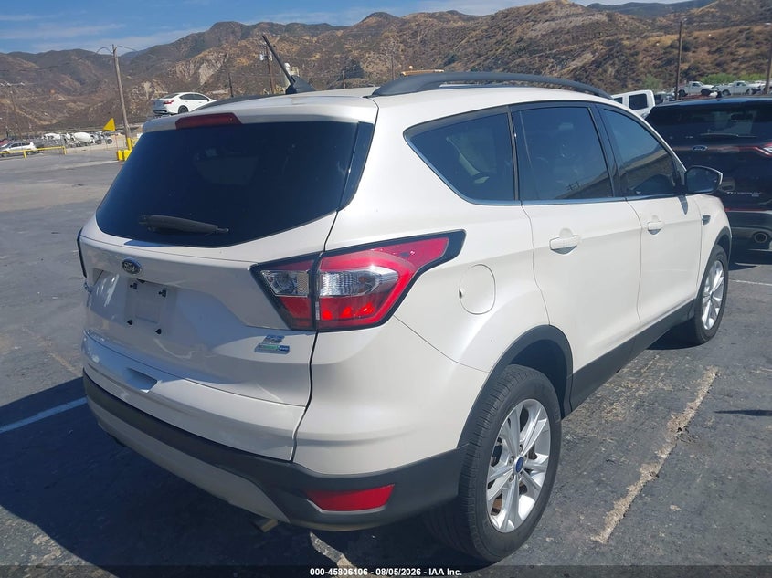 Vin: 1fmcu9gd9jua86123, lot: 46305252, ford escape se 20184