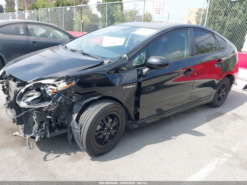Vin: jtdkn3du7d5645519, lot: 46305313, toyota prius three 20132