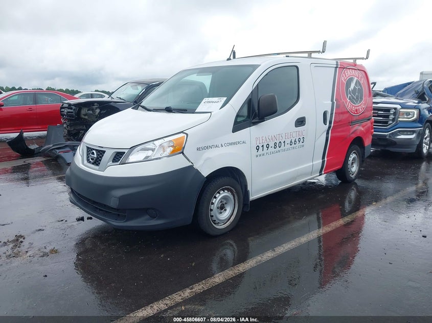 2017 NISSAN NV200 auction photo 2