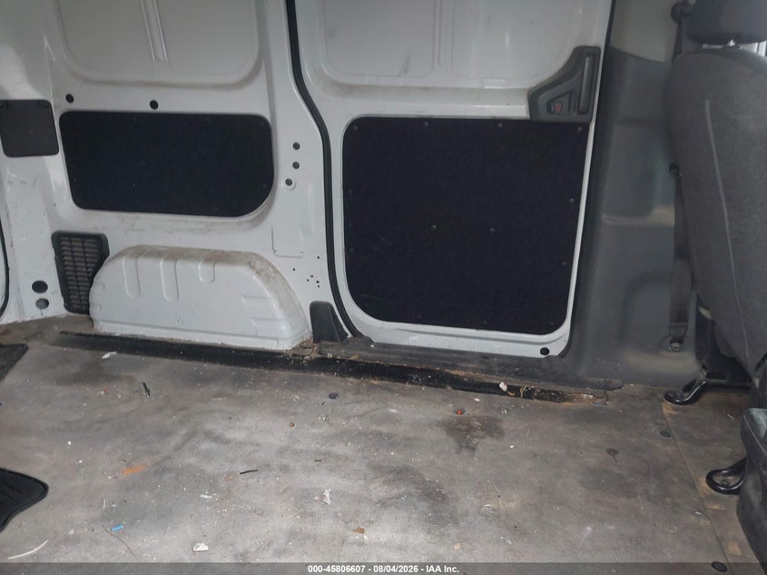2017 NISSAN NV200 auction photo 8