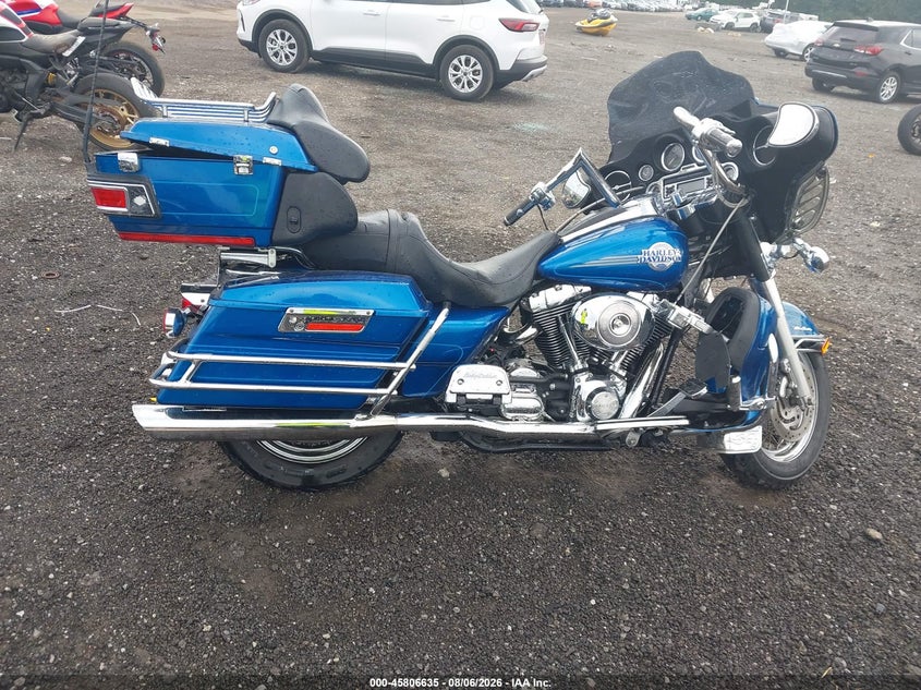 HARLEY-DAVIDSON FLHTCUI 2006