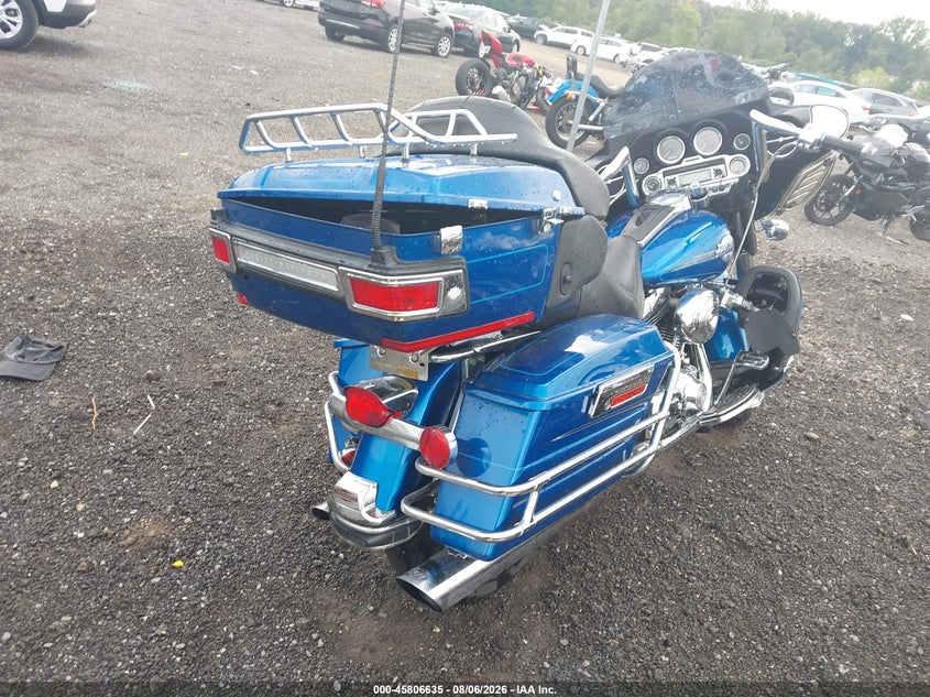 HARLEY-DAVIDSON FLHTCUI 2006