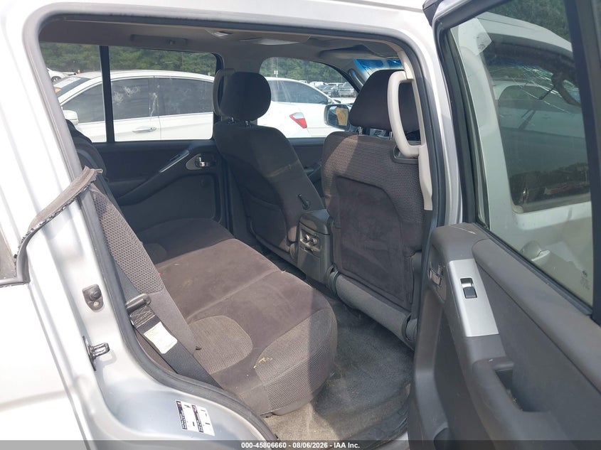 2005 NISSAN PATHFINDER auction photo 8