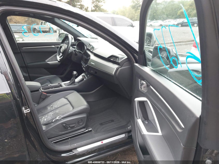 2024 AUDI Q3 auction photo 5
