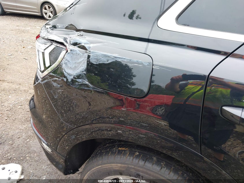 2024 AUDI Q3 auction photo 6
