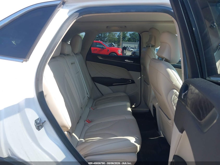 LINCOLN MKC 2018 VIN 5LMTJ3DH3JUL12604