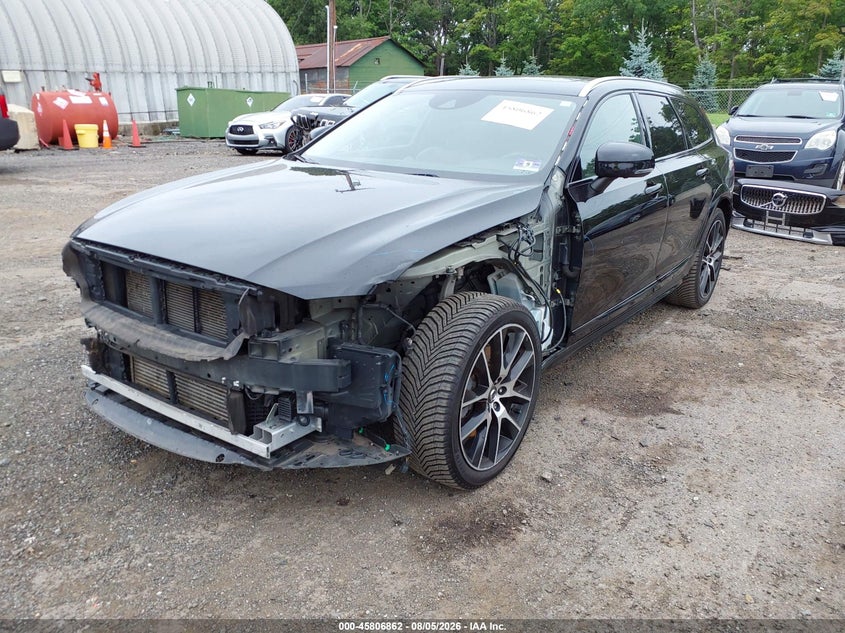 Vin: yv4a22nl4j1020516, lot: 46305708, volvo v90 cross country t6 20182