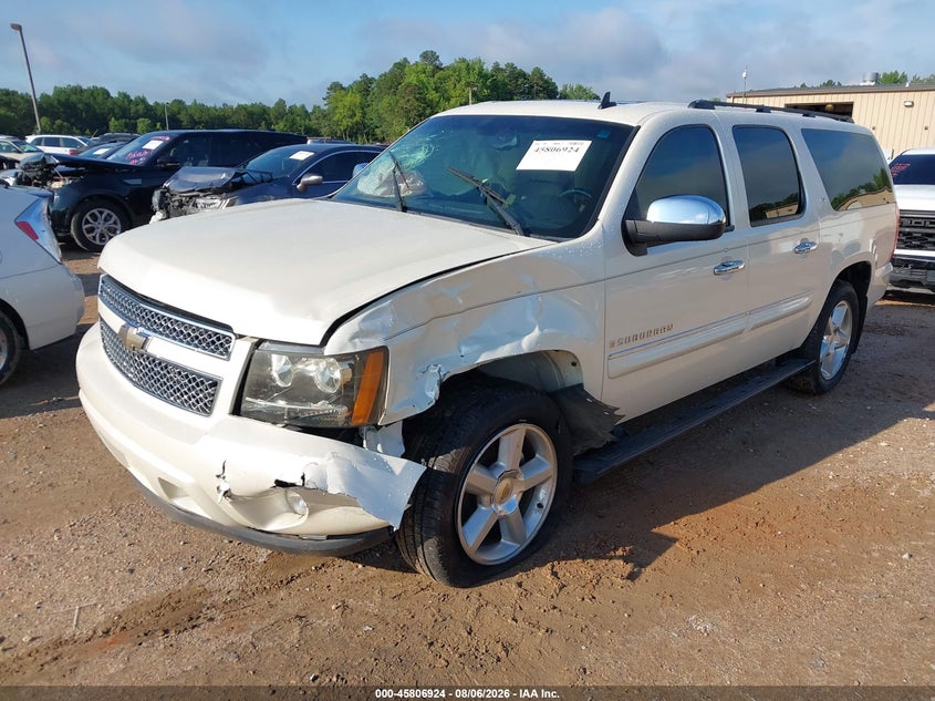 2008 Chevrolet Express, Front End, IAAI, VIN 1GNFK163X8R238335 — photo 2