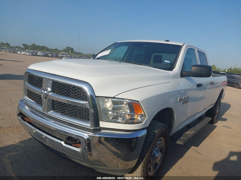 Vin: 3c6tr5ht3jg117011, lot: 46305775, ram 2500 tradesman  4x4 8' box 20182