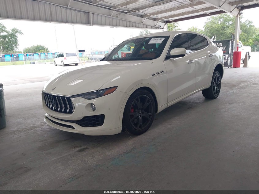 2019 MASERATI LEVANTE auction photo 2