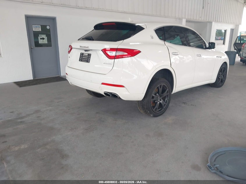 2019 MASERATI LEVANTE auction photo 4