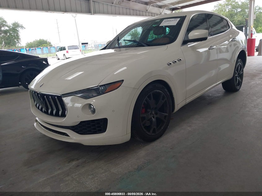 2019 MASERATI LEVANTE auction photo 6