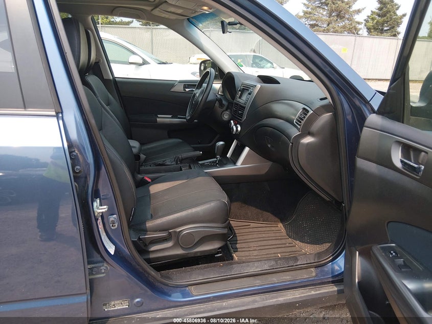 2012 SUBARU FORESTER auction photo 5