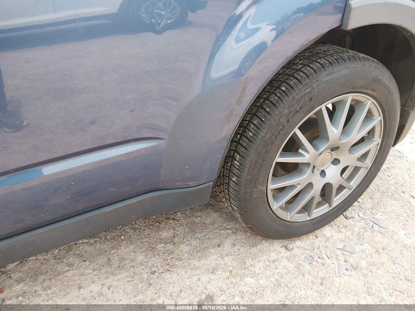 2012 SUBARU FORESTER auction photo 6