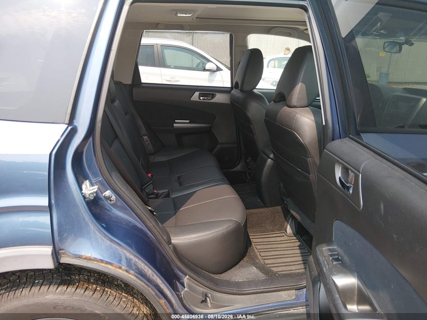 2012 SUBARU FORESTER auction photo 8