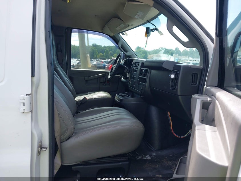 2020 GMC SAVANA CARGO auction photo 5