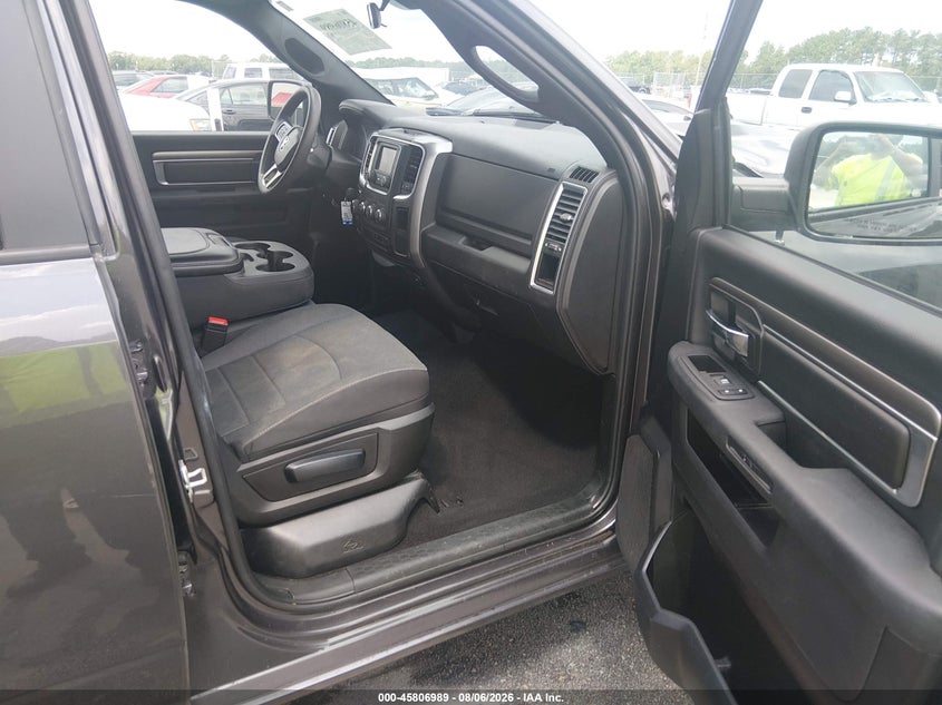 2024 RAM 1500 CLASSIC auction photo 5
