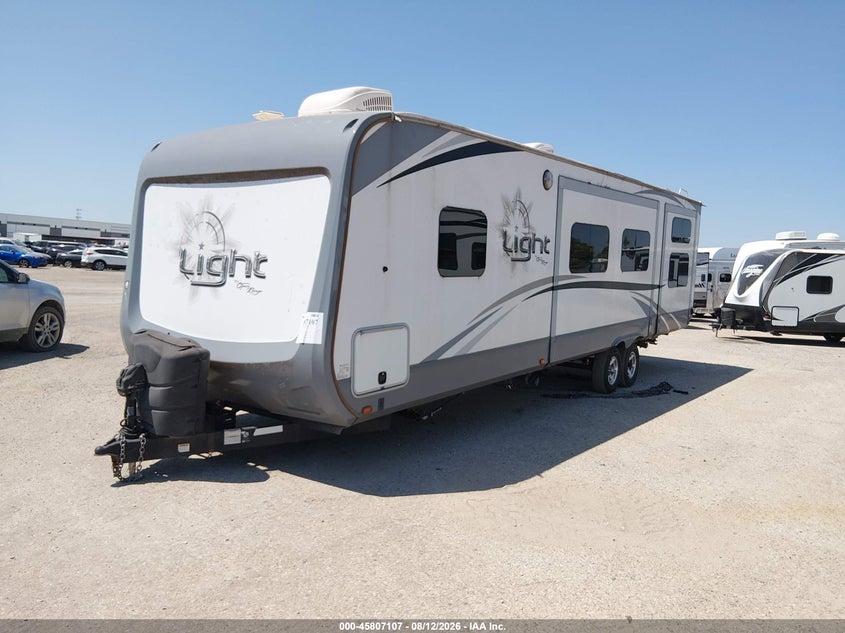 2017 HIGHLAND RIDGE LITE auction photo 2