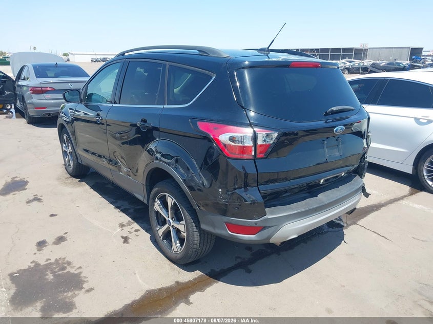 Vin: 1fmcu0gd5huc07297, lot: 46306024, ford escape se 20173