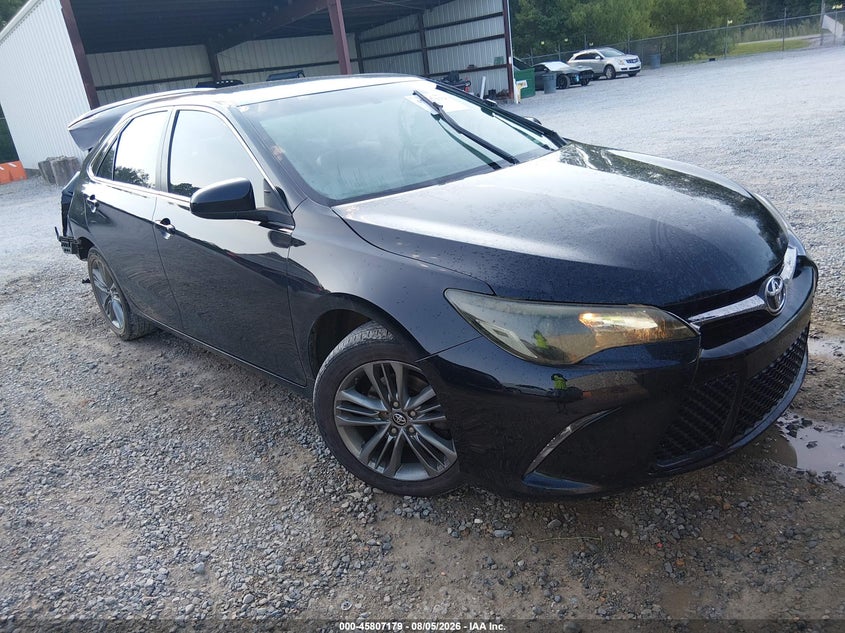 TOYOTA CAMRY - zdjęcie 1