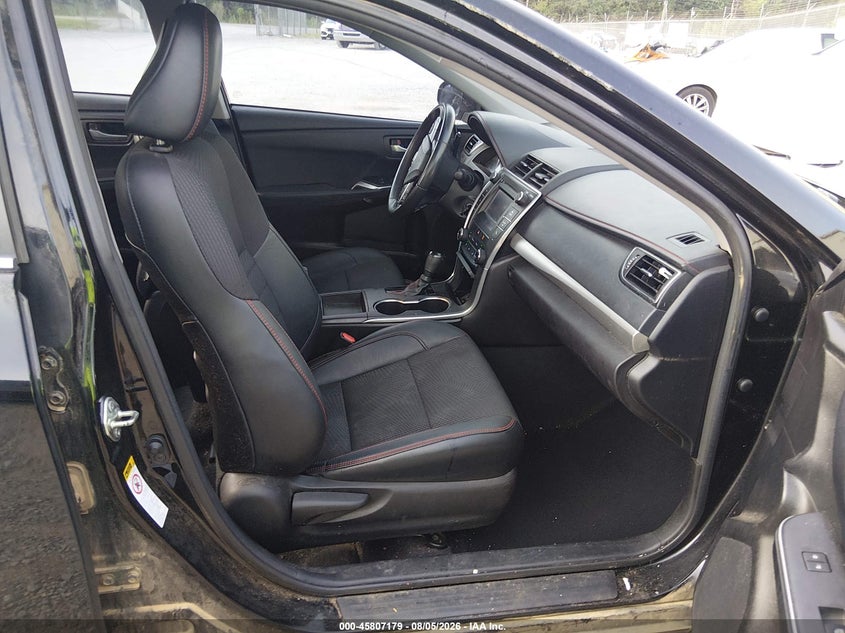 TOYOTA CAMRY - zdjęcie 5