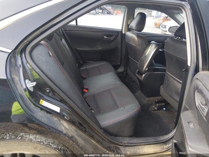 TOYOTA CAMRY - zdjęcie 8