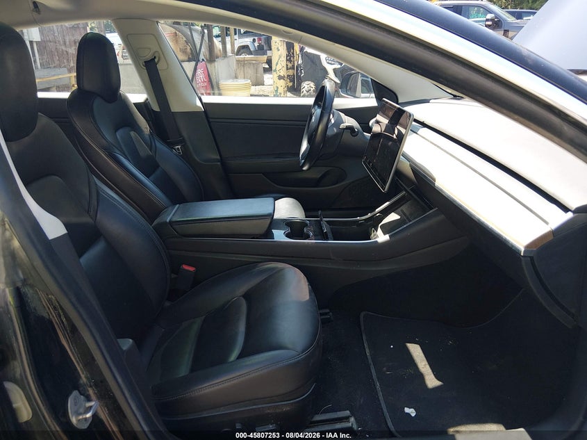 2019 TESLA MODEL 3 auction photo 5