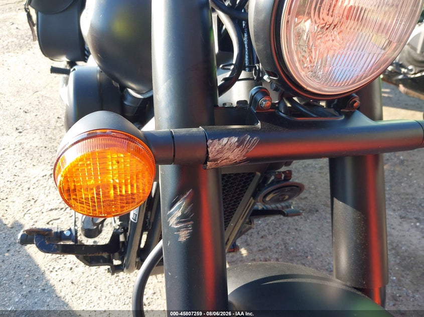 HONDA VT750 2023