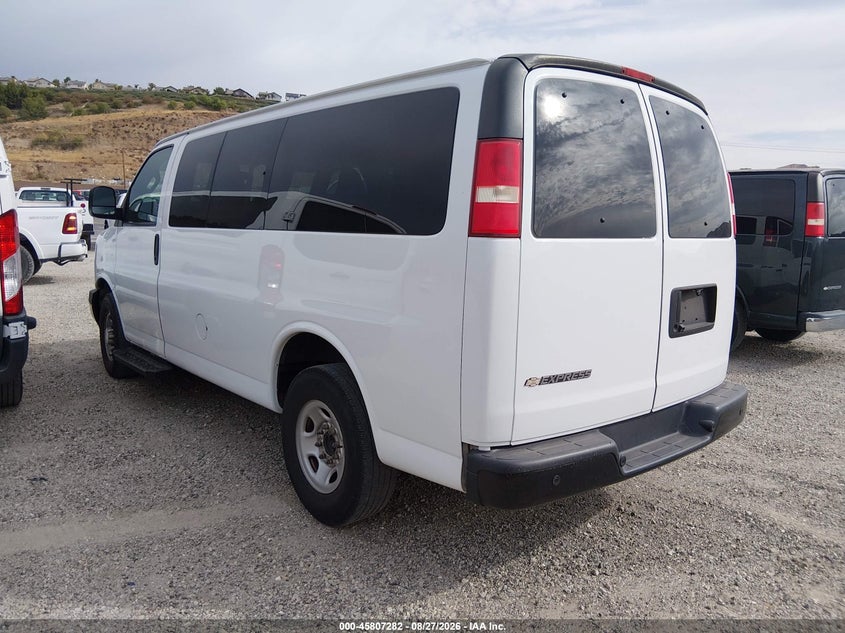 2018 CHEVROLET EXPRESS 2500 auction photo 3