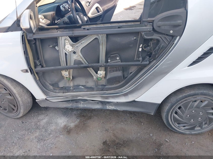 2014 SMART FORTWO auction photo 6