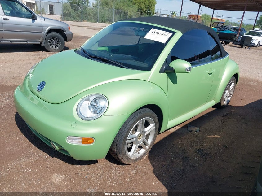 2005 Volkswagen Beetle, Normal Wear & Tear, IAAI, VIN 3VWCD31Y45M367007 — photo 2