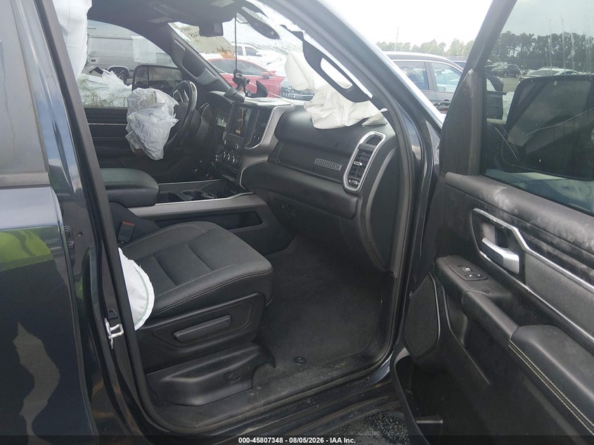 2021 RAM 1500 auction photo 5