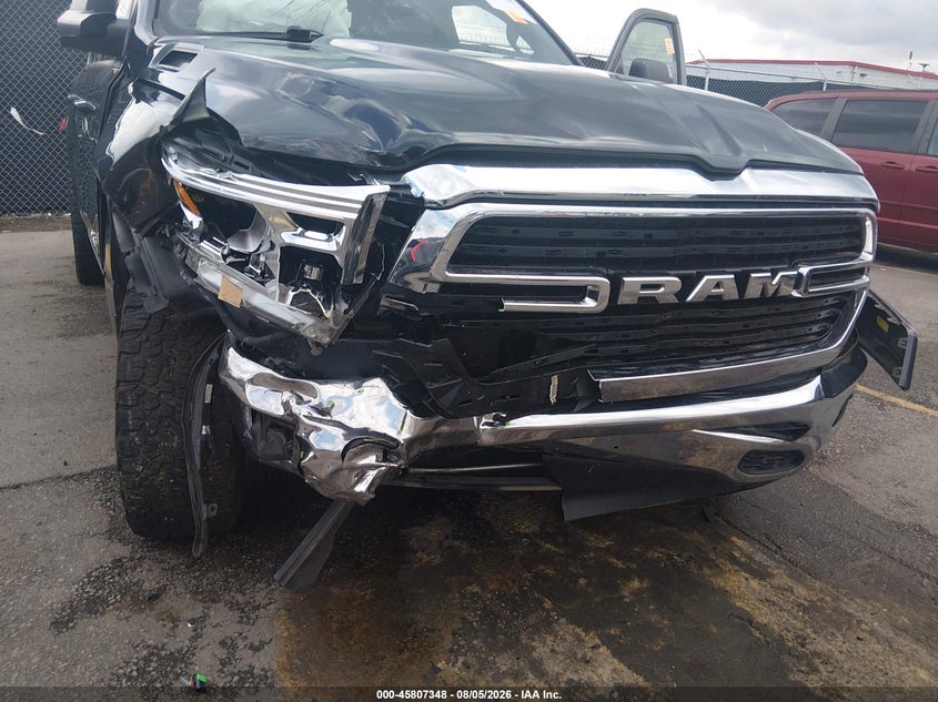 2021 RAM 1500 auction photo 6