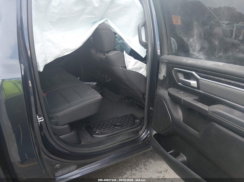 2021 RAM 1500 auction photo 8