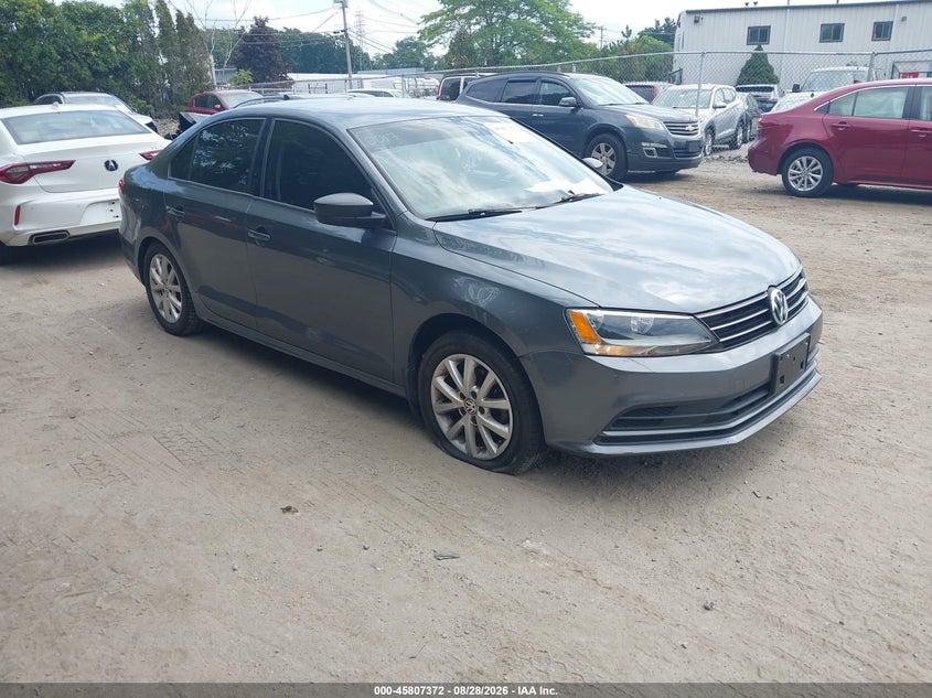 2015 VOLKSWAGEN JETTA auction photo 1