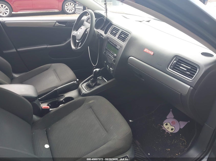 2015 VOLKSWAGEN JETTA auction photo 5