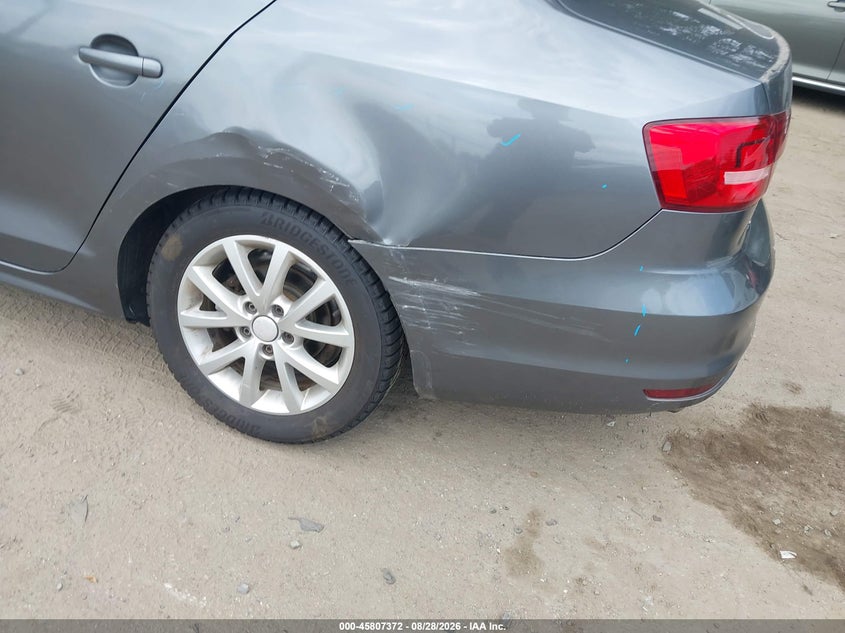 2015 VOLKSWAGEN JETTA auction photo 6