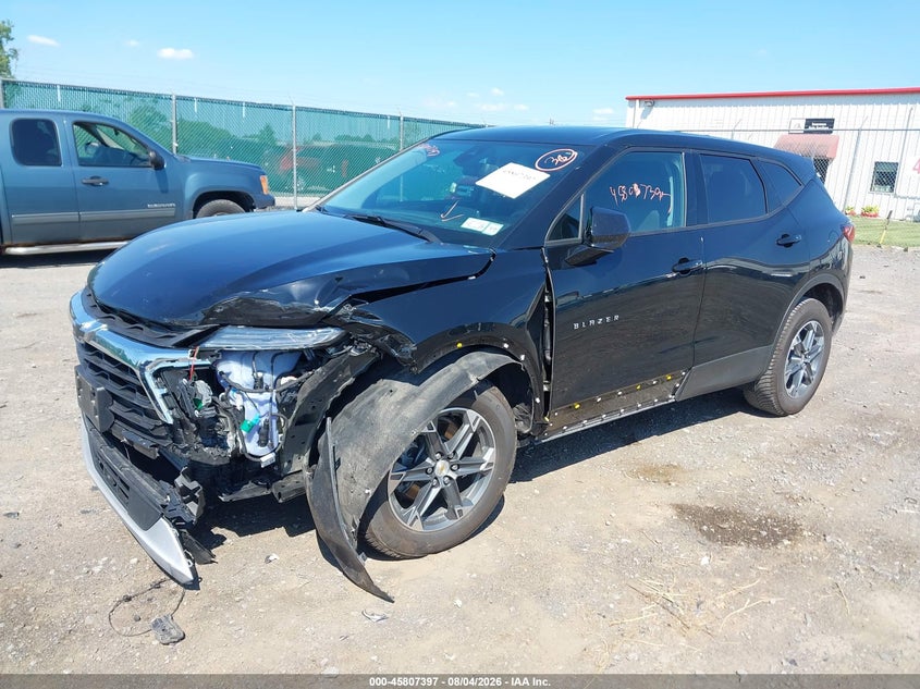 2025 CHEVROLET BLAZER auction photo 2