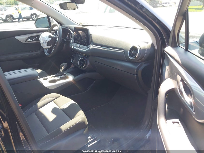 2025 CHEVROLET BLAZER auction photo 5