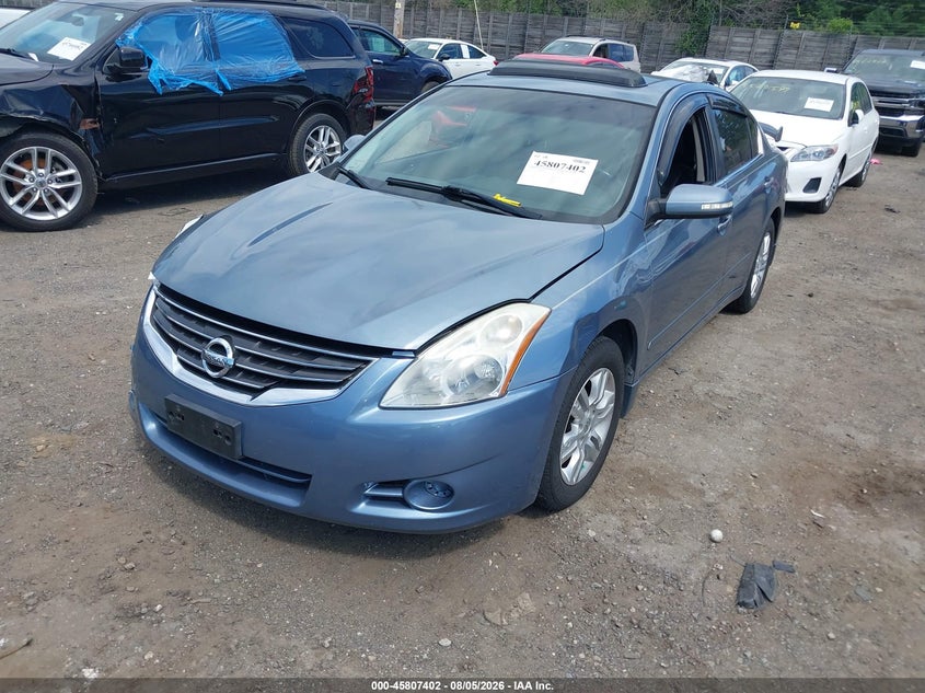 2010 Nissan Altima, Right Front, IAAI, VIN 1N4AL2AP9AN488720 — photo 2