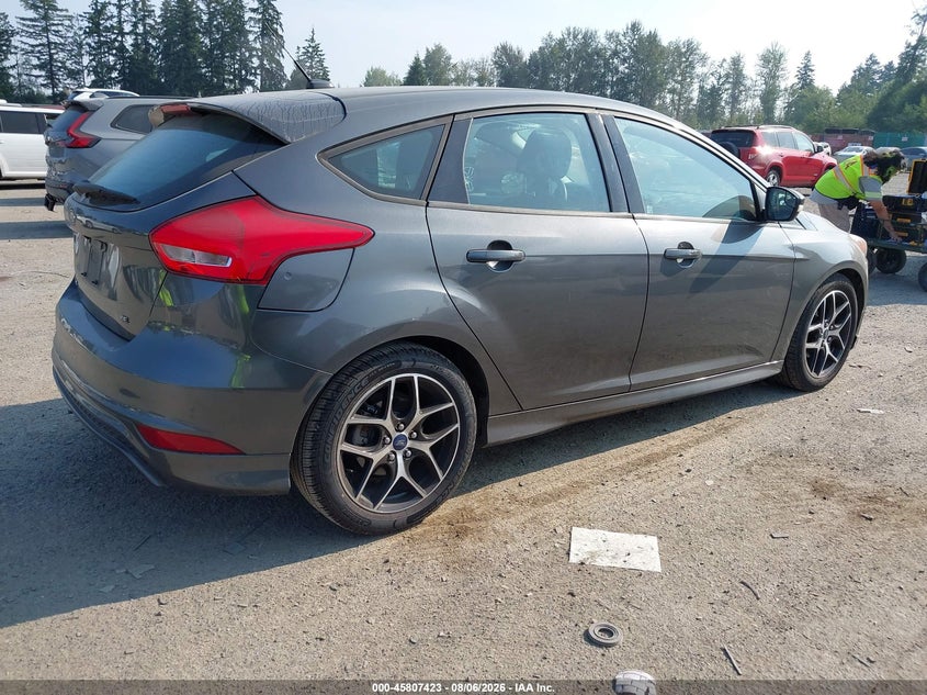 Vin: 1fadp3k2xfl211393, lot: 46306269, ford focus se 20154