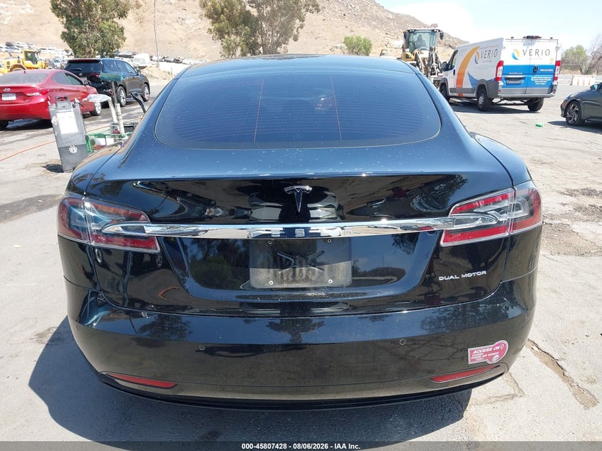2020 TESLA MODEL S LONG RANGE DUAL MOTOR ALL-WHEEL DRIVE/LONG RANGE PLUS DUAL MOTOR ALL-WHEEL DRIVE · Фото 16