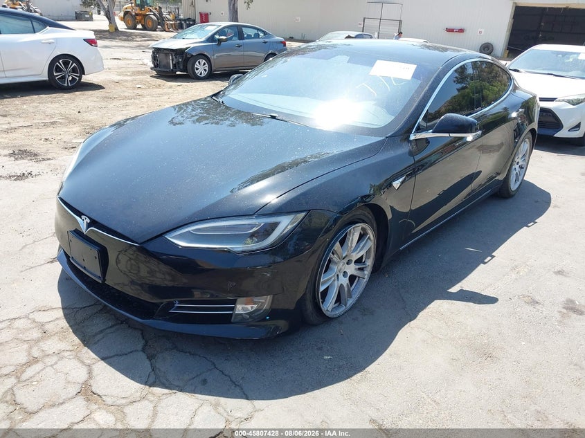 2020 TESLA MODEL S auction photo 2