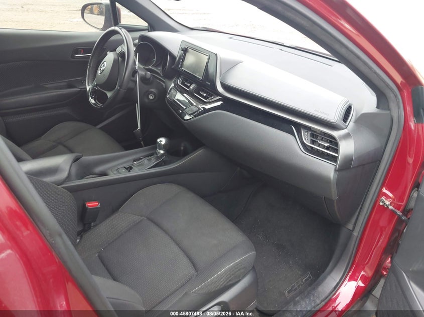 2018 TOYOTA C-HR auction photo 5