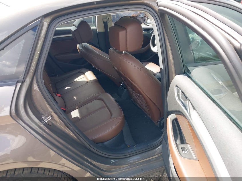2016 AUDI A3 auction photo 8