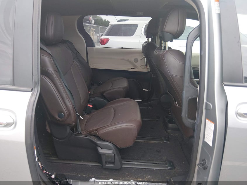 2024 TOYOTA SIENNA VAN 2.5L I-4 DI, DOHC, VVT, 189HP