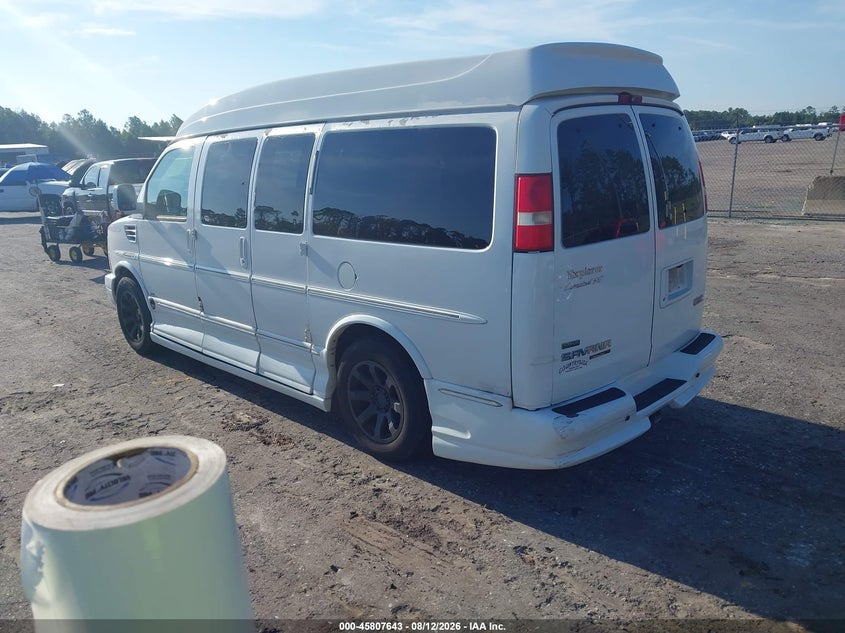 2011 GMC SAVANA 1500 auction photo 3