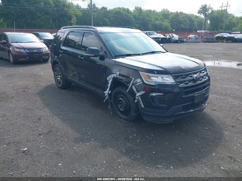 Vin: 1fm5k8d87jga33516, lot: 46306497, ford explorer xlt 2018 img_1